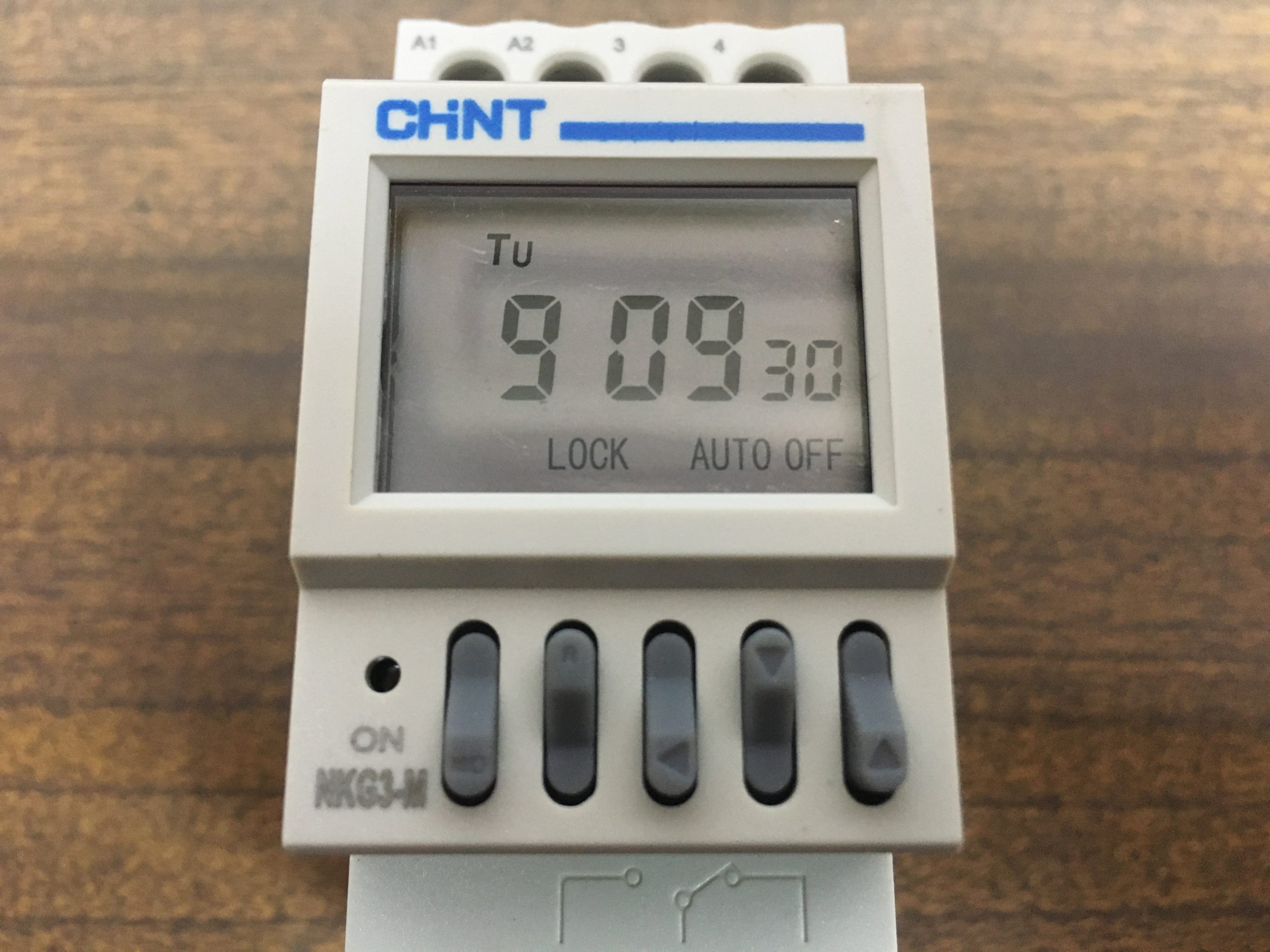 Temporizador Digital Carril DIN CHINT NKG3M Electtroman